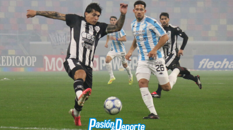 Central no pudo en el debut de Domínguez y cayó ante Atlético Tucumán
