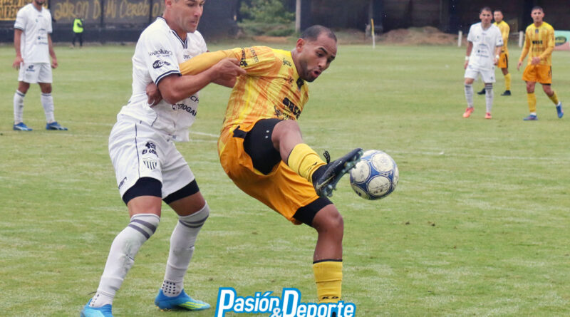 Mitre empató sin goles con Chaco For Ever